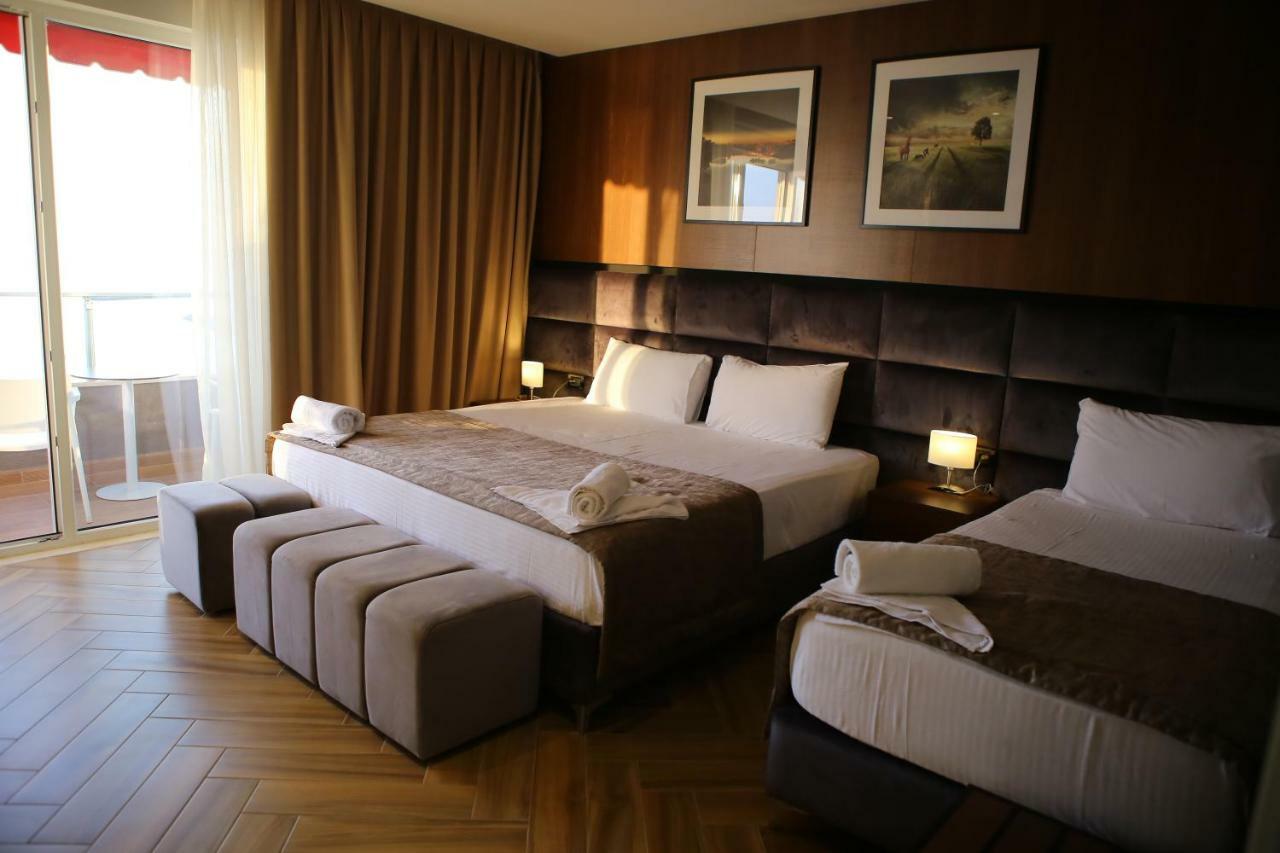 Twin Towers Hotel City & Beach Resort Shëngjin Exterior foto
